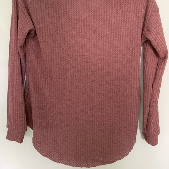 Cold Shoulder Long Sleeve Top - Picture 8 of 8